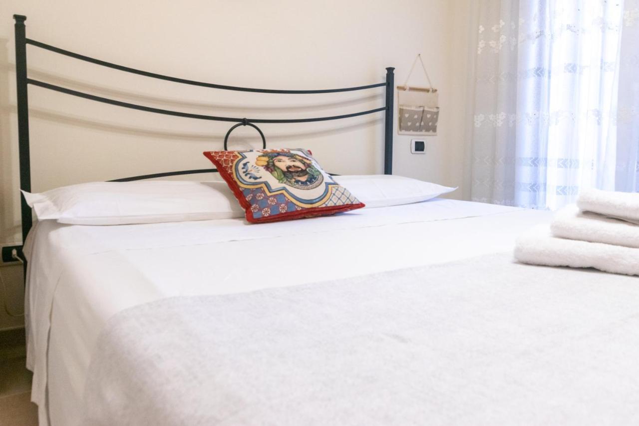Corallo Holiday House Acitrezza أكيتْريتْسا المظهر الخارجي الصورة