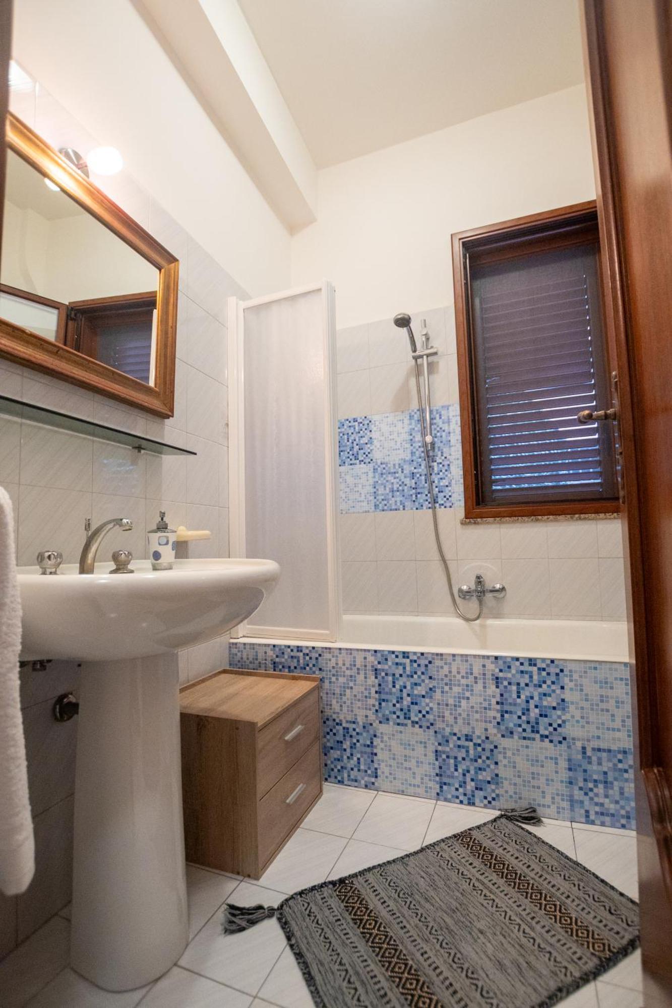 Corallo Holiday House Acitrezza أكيتْريتْسا المظهر الخارجي الصورة